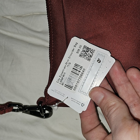 Lululemon Nwts City Essentials Mini Shoulder Bag!Rare,Sold Out ROCKWOOD,Gunmetal - Picture 9 of 11